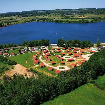 Madame Vacances Les Chalets Du Lac De La Vingeanne Longeau-Percey