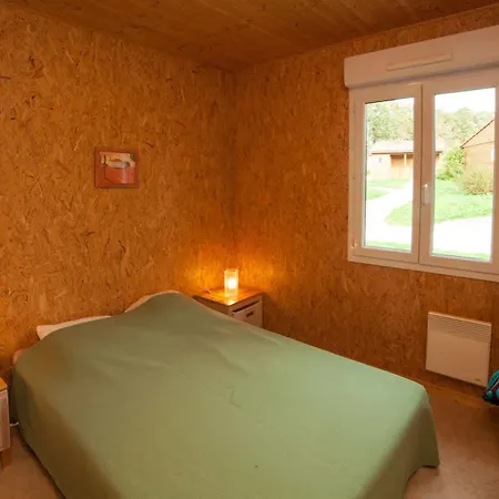 Madame Vacances Les Chalets Du Lac De La Vingeanne בית נופש Longeau-Percey