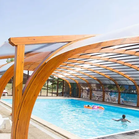 Madame Vacances Les Chalets Du Lac De La Vingeanne בית נופש