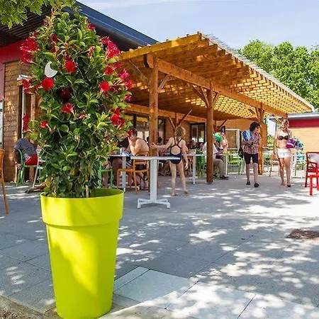Madame Vacances Les Chalets Du Lac De La Vingeanne בית נופש *