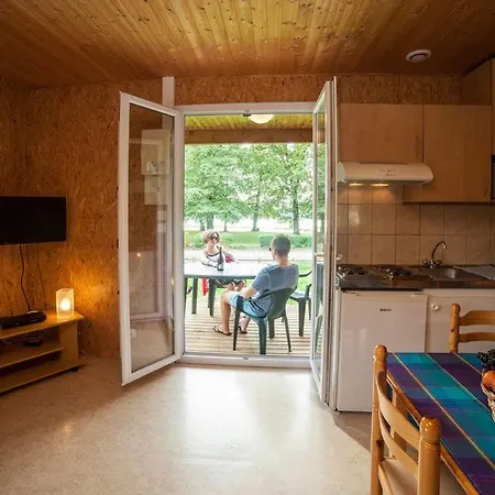 Madame Vacances Les Chalets Du Lac De La Vingeanne בית נופש *